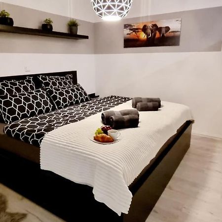New Modern Selfcheckin Publicfreeparking Highspeed Wifi Kingsizebed Apartment Baden-Baden Exterior photo