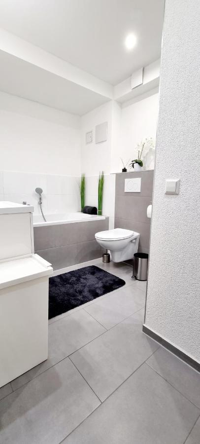 New Modern Selfcheckin Publicfreeparking Highspeed Wifi Kingsizebed Apartment Baden-Baden Exterior photo